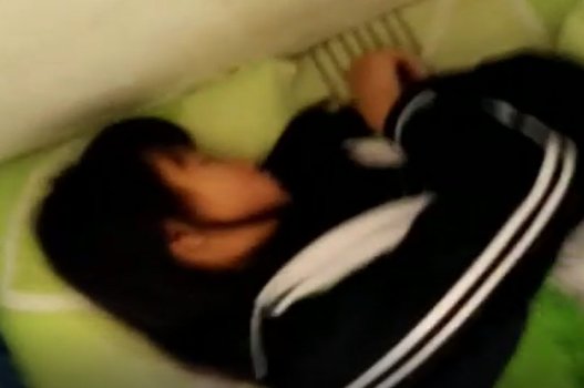 sex gái mặc váy ngắn Trở về từ nước ngoài, em kế đụ cả anh trai lẫn bố dượng